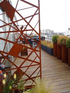 aménagement d'un jardin terrasse Paris terrasse industrielle aménagement dessin de jardin design